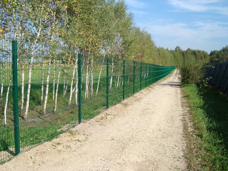 Сетчатый забор DoorHan в Ульяновске с установкой