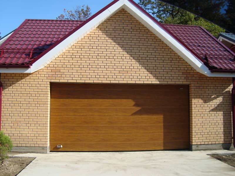 Секционные ворота DoorHan в Ульяновске с установкой