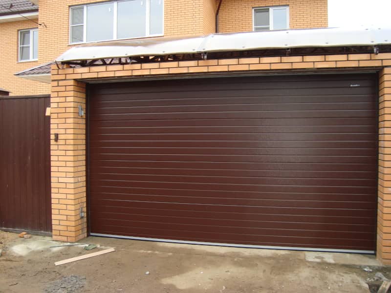 Секционные ворота DoorHan в Ульяновске с установкой