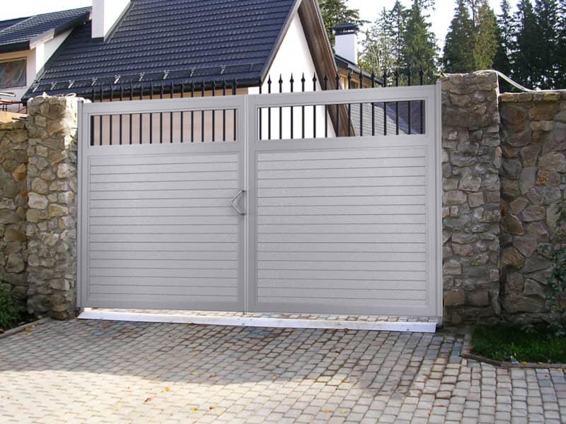 Уличные ворота DoorHan в Ульяновске с установкой